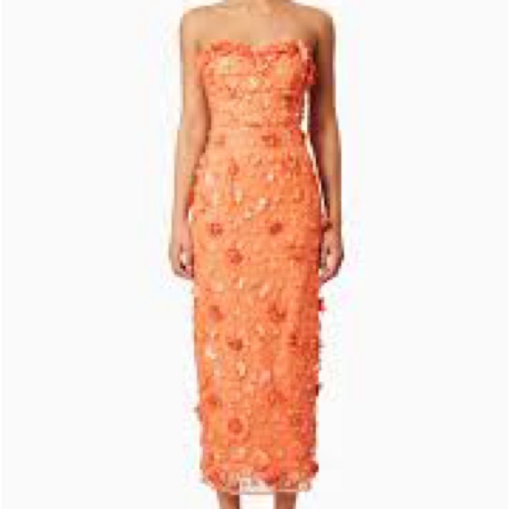 Elliatt Bluebell Midi Dress Orange Strapless